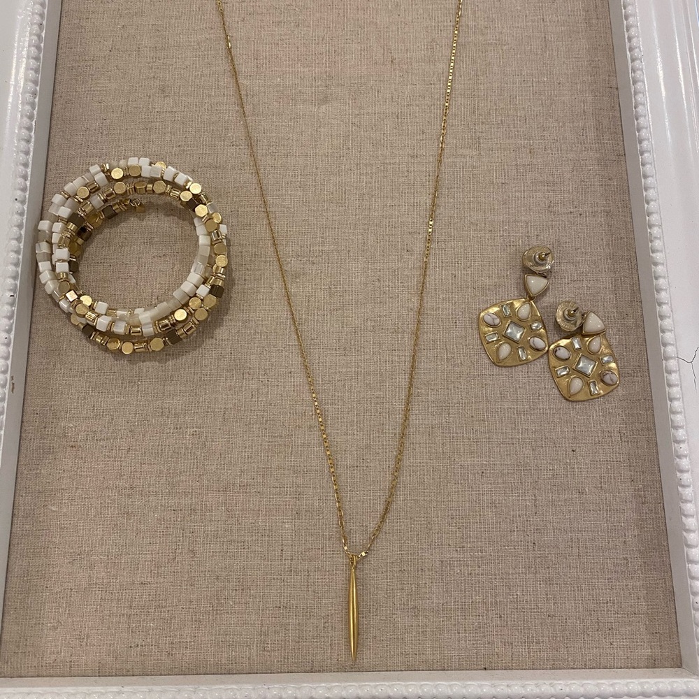 Stella and Dot gold necklace bracelet earrings